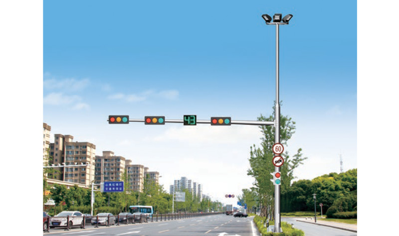 道路的路燈使用綜合桿優(yōu)勢(shì)有哪些？